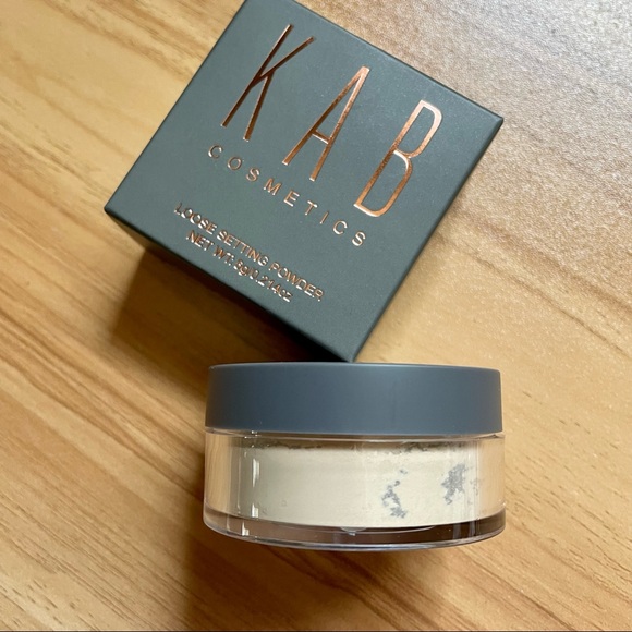 Kab Cosmetics Loose Setting Powder Translucent - Picture 2 of 5